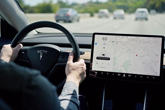 顶级算力加持下的特斯拉 为何自动辅助驾驶状况百出？