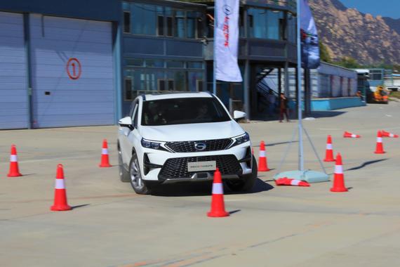 GPMA赛道体验日暨广汽传祺M8区域上市