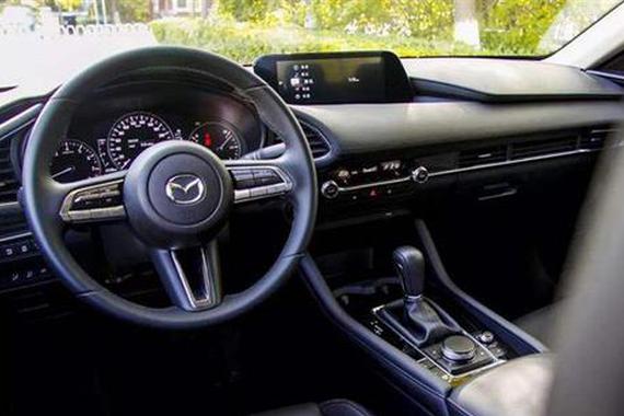 马自达竟因为配置“落后”而排名第一？