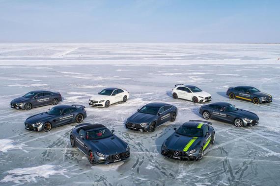 与梅赛德斯-奔驰纵情冰雪赛道 让你漂移成瘾