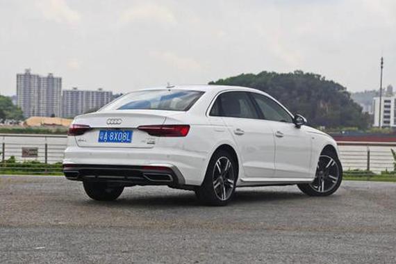 30万级豪华轿车，高端豪华，操控出色，我推荐选这3款