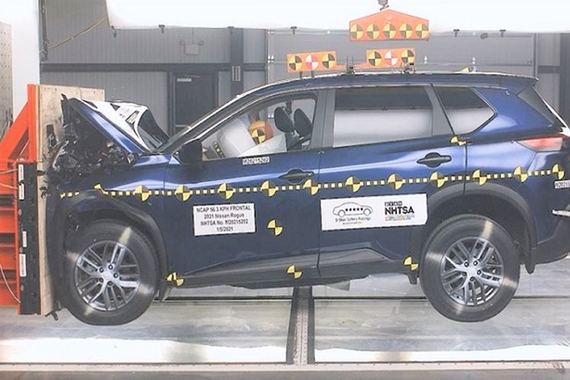 2021款日产Rogue在NHTSA前排乘客一侧碰撞测试中仅获得两星评级