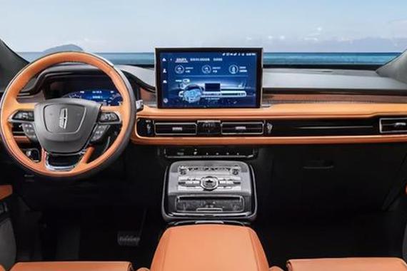 30万预算能买到的豪华SUV 配置颜值不俗