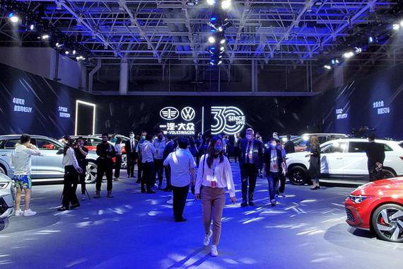 加速电气化数字化转型 一汽-大众30周年庆典