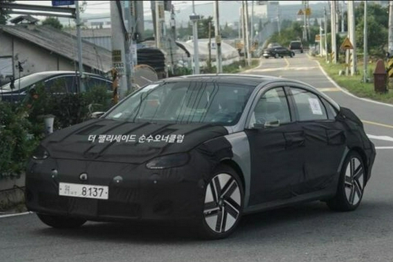 现代IONIQ 6量产推迟 或搭智能照明格栅