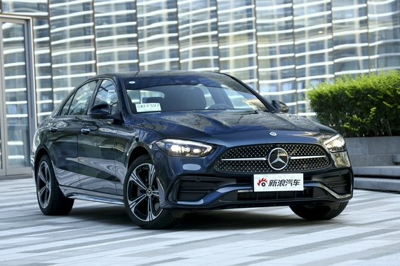 奔驰全新一代C级轿车上市 售价32.52-36.92万元