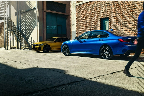 增双色座椅/电动尾门 新BMW 3系售价29.39万元起