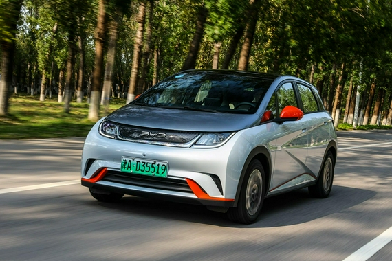 年轻人的新选择 体验试驾比亚迪海豚