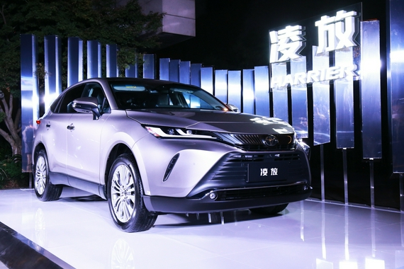 姗姗来迟的实力悍将 实拍一汽丰田凌放