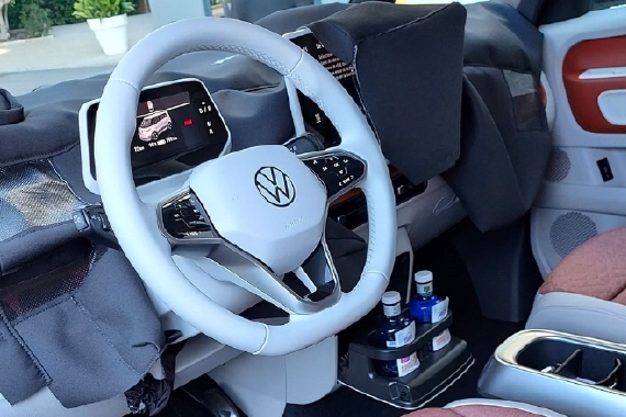 白棕拼色/双悬浮屏幕 大众ID.BUZZ内饰谍照曝光