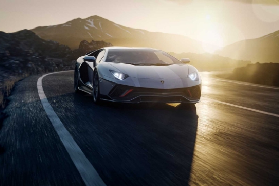 运输货船起火后 兰博基尼可能重新生产Aventador