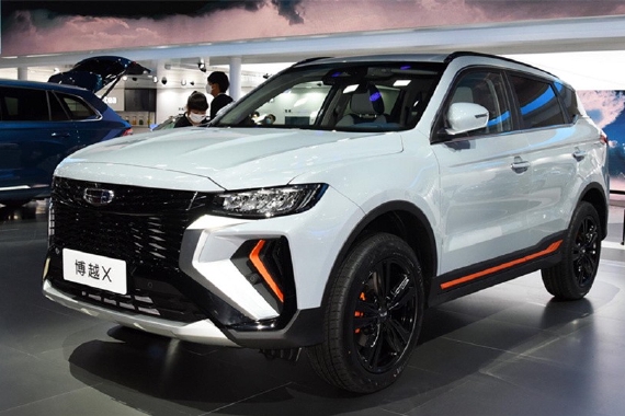 哈弗大、长安动力强，但吉利博越中低配12万落地，更值？