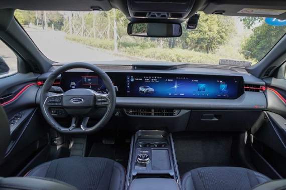 全新蒙迪欧B级车搅局者 挑战迈腾