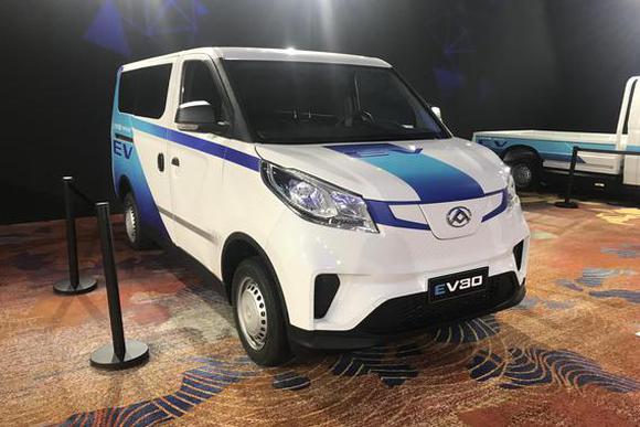 上汽大通EV30正式上市 售价12.69万起