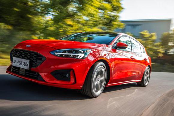 全新福克斯新增1.5L车型 售价12.78万元