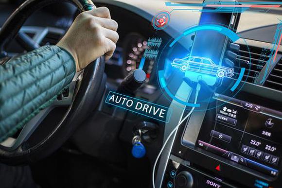 发展智能网联汽车 中国汽车行业增速“第二引擎”