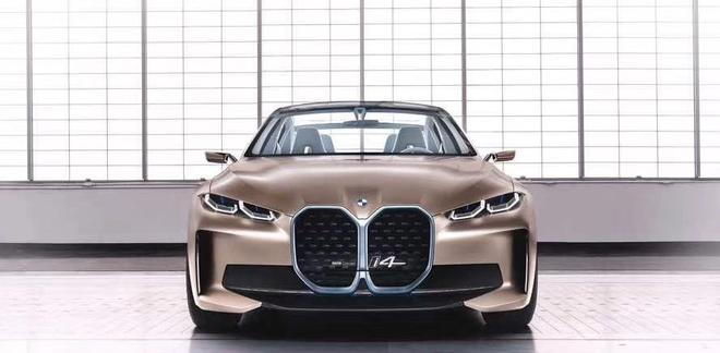 宝马首款纯电动四门轿跑BMW i4概念车全球首发