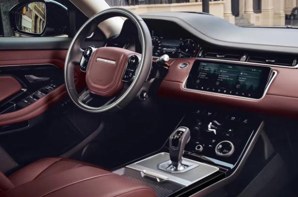 每次亮相都是焦点! 新一代路虎揽胜极光