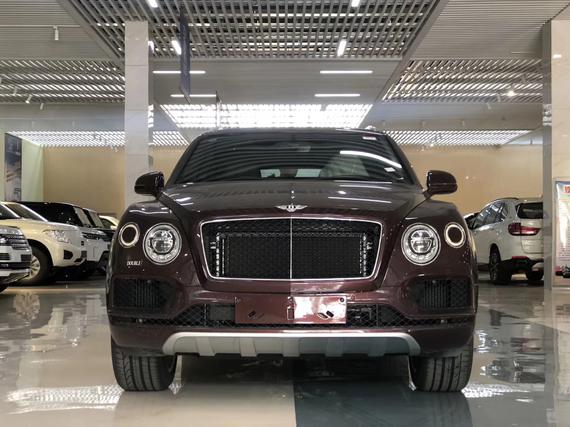 2019款宾利添越现车报价 复古风情内饰