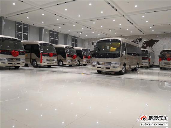 丰田考斯特16座商务车改装一辆