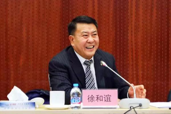 北汽入股戴姆勒 给行业提供一种解题思路