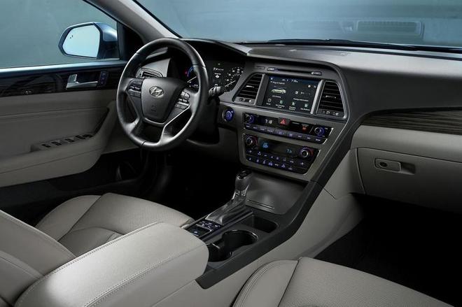 Hyundai Sonata Plug-in Hybrid 05