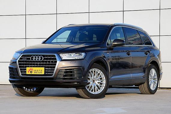 轻量化却依旧庞大 实拍全新奥迪Q7