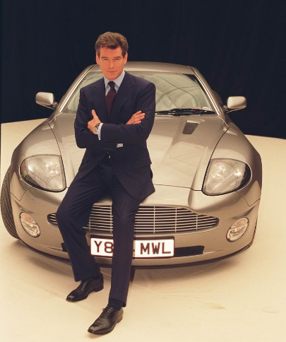 阿斯顿·马丁与邦德系列电影跨越半世纪