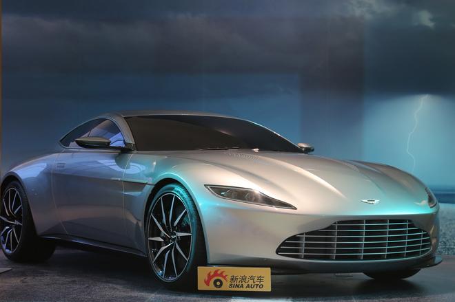 阿斯顿·马丁与邦德系列电影跨越半世纪