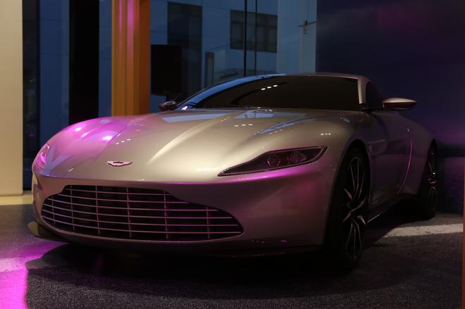 阿斯顿·马丁与邦德系列电影跨越半世纪