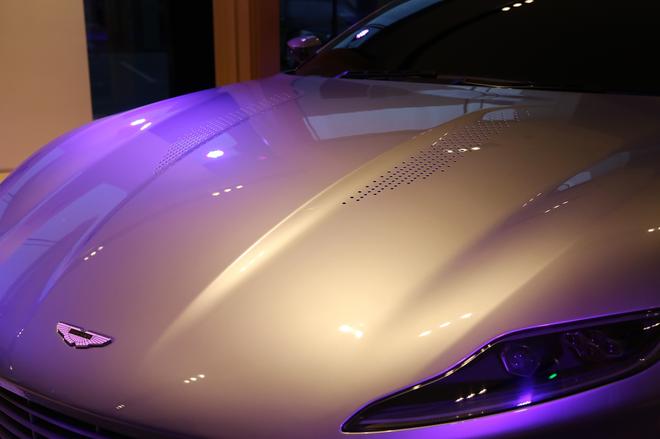 阿斯顿·马丁与邦德系列电影跨越半世纪