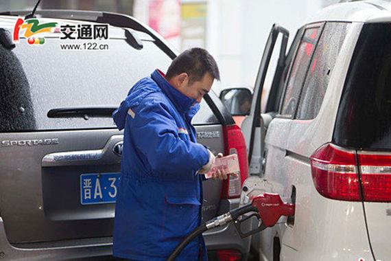 汽油价望全面回归“5元”时代