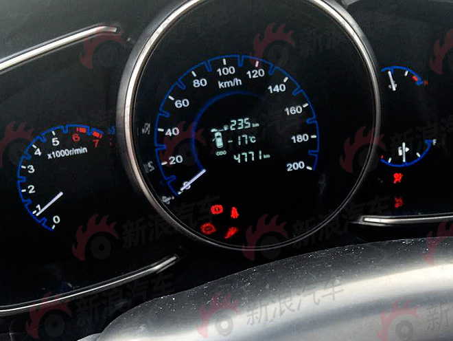 伪大屏?长安商用车CX70售价或7-8万