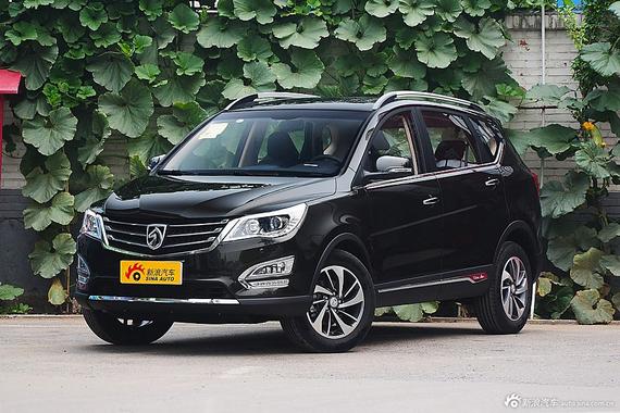 五菱明年集中推8款新车 含首款小型SUV
