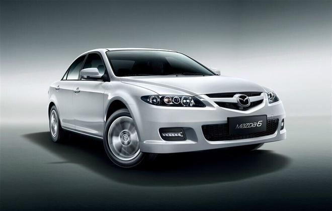 平安夜出行享平安.沉稳马6保驾护航