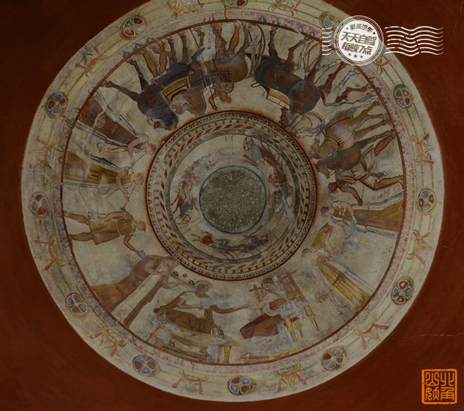 色雷斯人古墓中的壁画。(赝品)