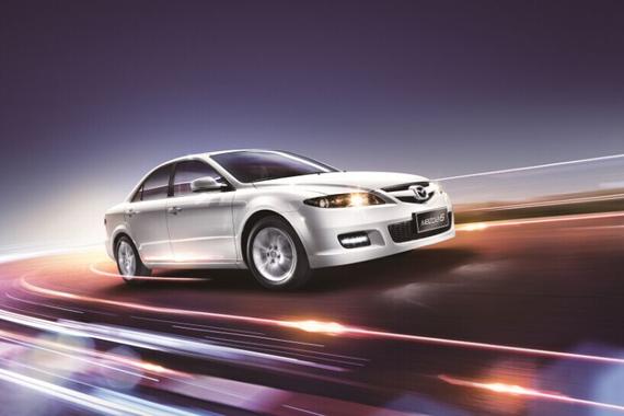 平安夜出行享平安.沉稳马6保驾护航