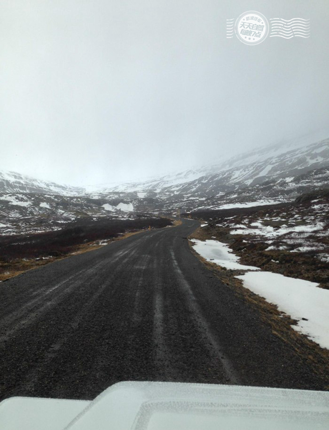 自驾|惊呆了!黑沙滩上的美海军飞机残骸