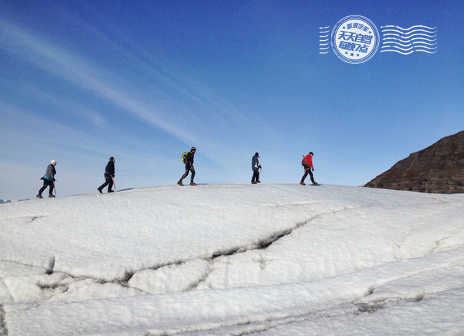 自驾|惊呆了!黑沙滩上的美海军飞机残骸