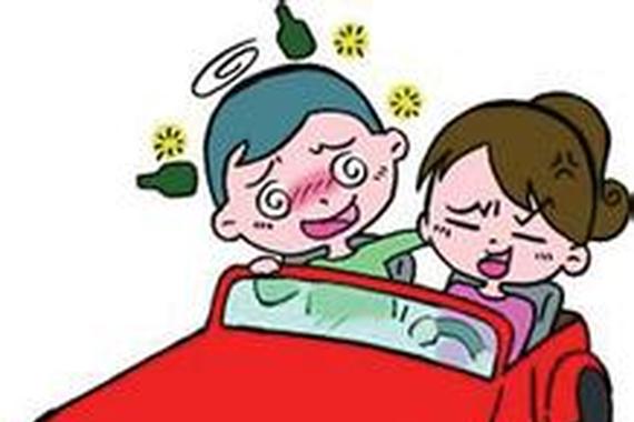 醉酒情侣一个踩油门一个打方向盘获刑