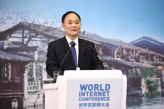 世界互联网大会：汽车“困在网中央”？