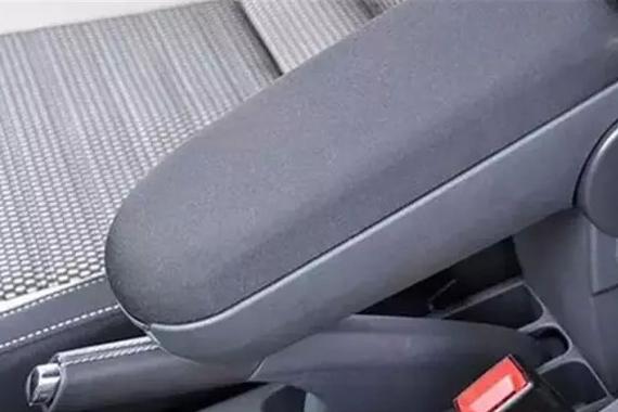 这些脑残设计 1万个打死设计师的心都有！