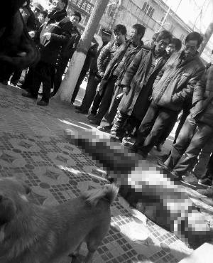 高中生骑车蹭上医生私家车 被医生捅死