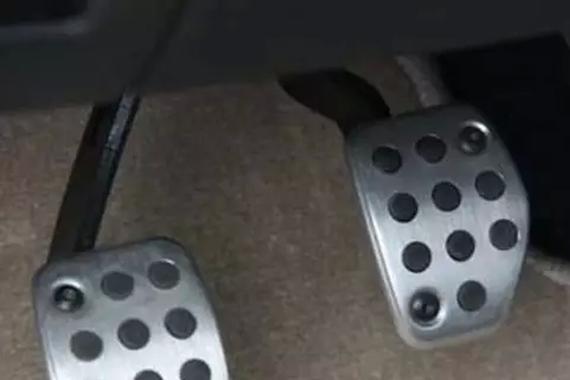 最能体现一个人开车水平的，竟然是...