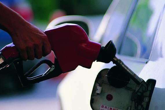 一定注意服务员这个加油小动作，别被坑！