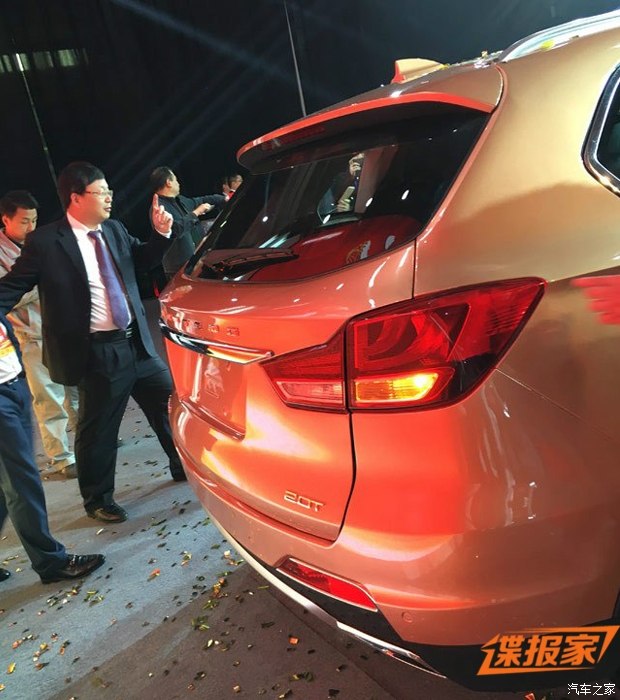 年内亮相 汉腾汽车首款SUV内饰谍照曝光