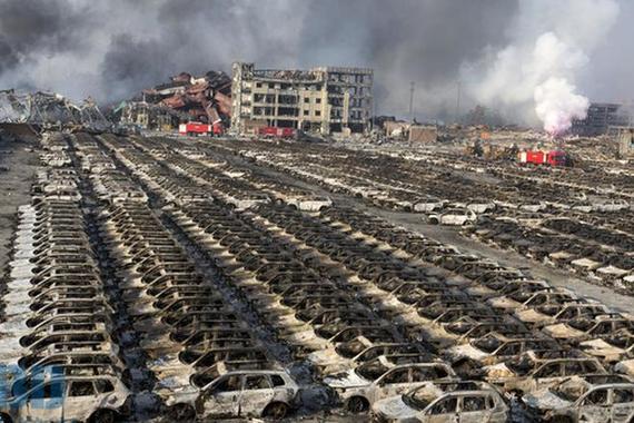 天津爆炸受损车流入市场 Jeep被半价拍卖