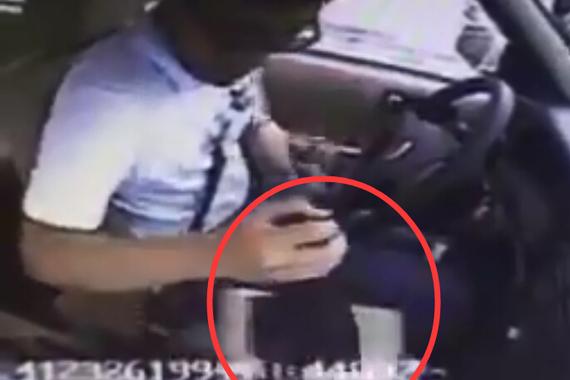 视频：史上最尴尬科目二学员！瞬间懵了