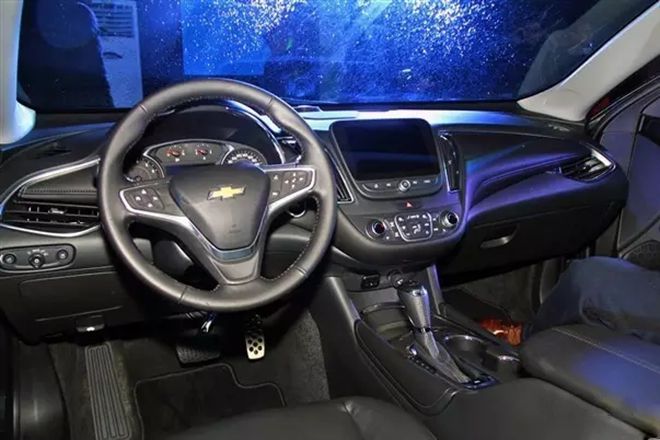 每日新车 奔驰E掀背版/东风雷诺科雷嘉等