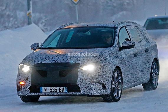 最新家族设计 曝全新梅甘娜旅行版谍照